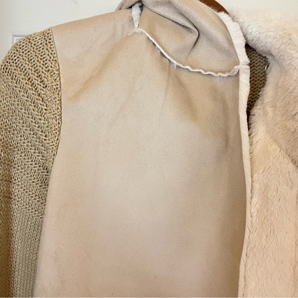 Angeleno Mixed Media Open Coat - Picture 5 of 16